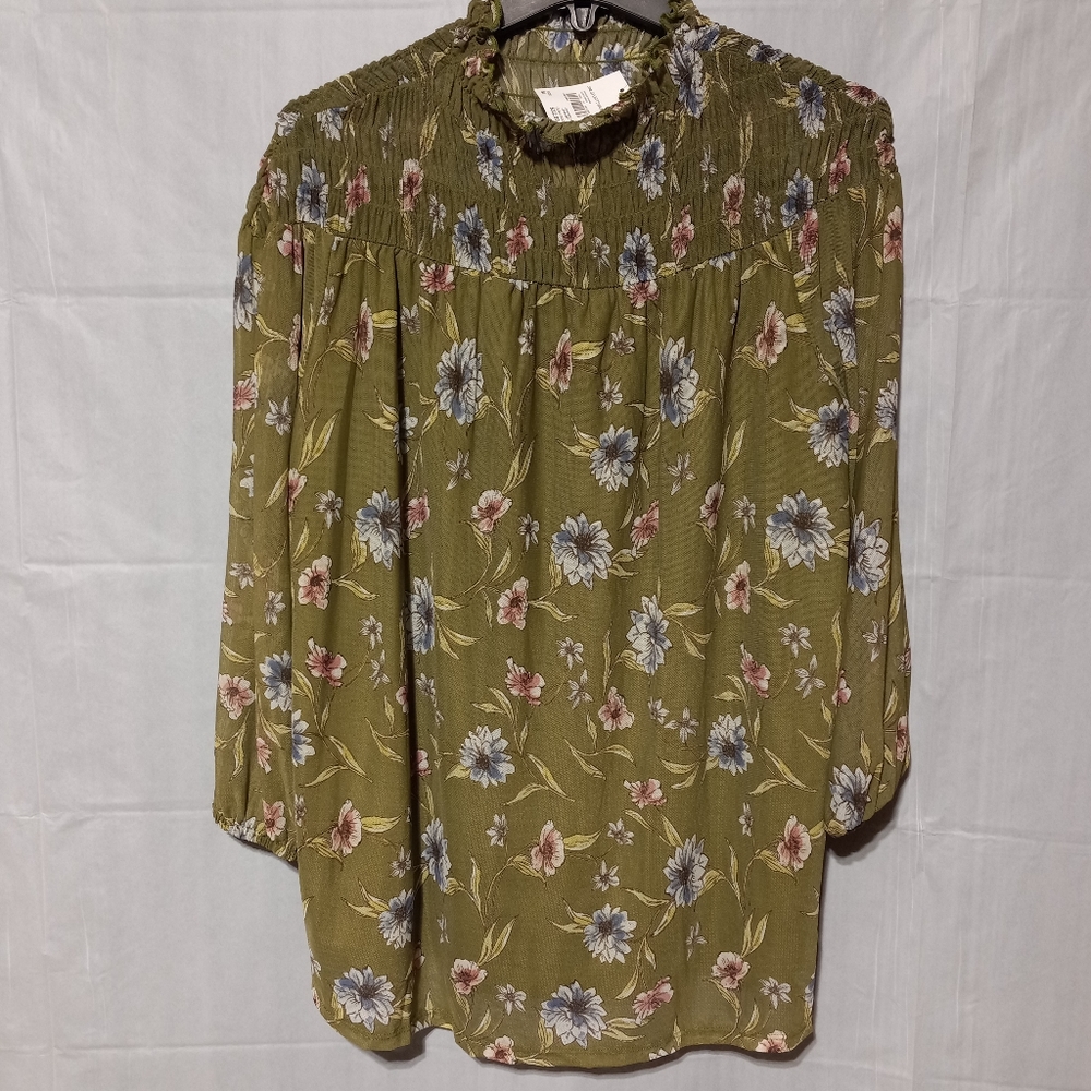 NWT Cato est 1946 Olive Green Floral Blouse, Medium, Gathered Neckline